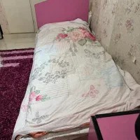 تختخواب یک نفرهMDF یک عدد صورتی،یک عدد سبز پسته ای