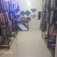 فروش مغازه شال و.   روسری