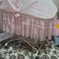 گهواره سالم و در حد نو و تمیز|تخت و صندلی بچه|مشهد, کوی سیدی|دیوار