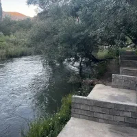 اجاره آلاچیق کنار رودخانه