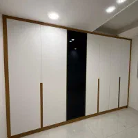 کمد  دیواری  پاک چوب. هایگلاس طراحیداخلی