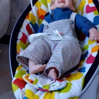 گهواره برقی|تخت و صندلی بچه|تهران, قیام|دیوار