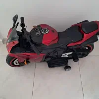 موتورشارژی قرمز بدون هیچ ایرادی