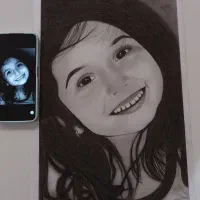 طراحی چهره سیاه قلم