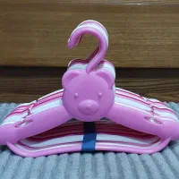 چوب لباسی بچه گانه