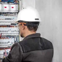 برقکار صنعتی|خدمات پیشه و مهارت|اصفهان, قهجاورستان|دیوار