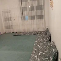 سه دوشک سه بالشت و پرده