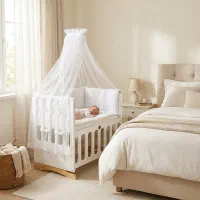 تخت کنار مادر