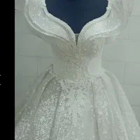 لباس عروس و تاج و لباس عقد