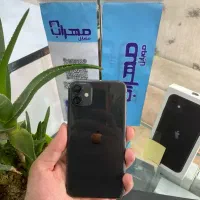 اپل iPhone 11 با حافظهٔ ۱۲۸ گیگابایت