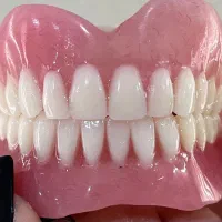 ساخت و تعمیر فوری دندان مصنوعی قیمت مناسب