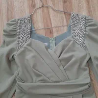 لباس مجلسی|لباس|بومهن, |دیوار