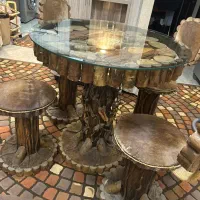 میز ناهار خوری تمام چوب و صندلی چرمگاو|میز و صندلی غذاخوری|رشت, کوی مهر|دیوار