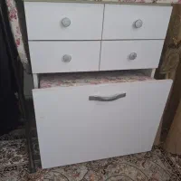 میزچرخ خیاطی و اتو