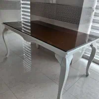میز ناهارخوری