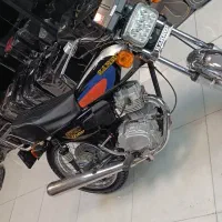 هندا ۱۲۵|موتورسیکلت|پرند, فاز ۴|دیوار