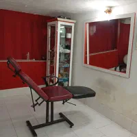 صندلی آرایشگاه . بوفه و آینه