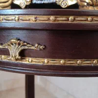 آباژور و میز چوبی زیر آن|چراغ خواب و آباژور|اصفهان, سپاهانشهر|دیوار