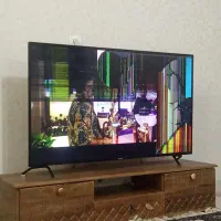 تلویزیون نکسار 50 اینچ شکسته