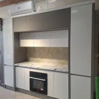 ۳ متر کابینت هایگلاس نمایشگاهی به قیمت پارسال