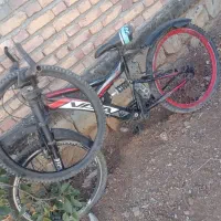 دوچرخه|دوچرخه، اسکیت، اسکوتر|گرمی, |دیوار