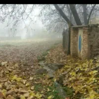 زمین چهاردیواری وبنای نیمه کاره درروستای نشوه