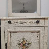 میز و اینه