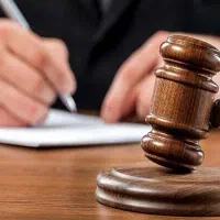 مشاور و حل مشکلات حقیقی و حقوقی