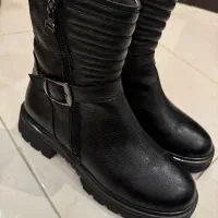 نیم بوت مشکی تمام چرم طبیعی ( سایز ۳۹)