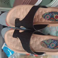 دمپایی بچگانه و دمپایی زنانه