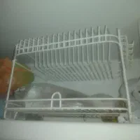 سبد کنار ظرف شور
