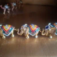 مجسمه برنجی