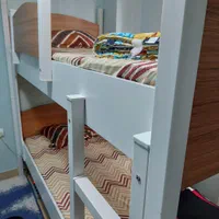 تخت دو طبقه در حد نو با تشک mdf شرکتی|تخت و سرویس خواب|کرج, شهرک جهان‌نما|دیوار