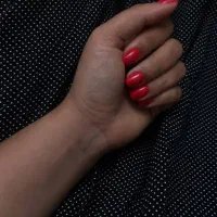 سالن تخصصی کاشت و ترمیم ناخن