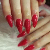 کاشت ناخن|خدمات آرایشگری و زیبایی|رشت, یخسازی|دیوار