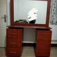 میز آرایش زنانه
