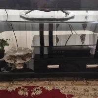 میز تلویزیون شیشه ای