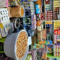 فروشنده خانم جهت کار در خشکبار و مواد غذایی