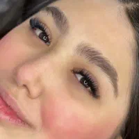 اکستنشن تخصصی مژه با 5سال تجربه درخشان