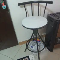 میز اوپنی چرخان با رویه ای چرم مصنوعی