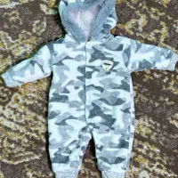 تعدادی لباس و وسایل نوزادی نو و در حد نو