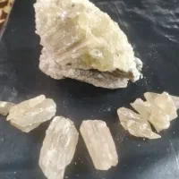 سنگ شیشه ایی