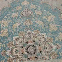 یک عدد فرش ۶ متری
