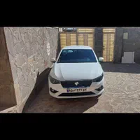 تارا دنده‌ای، مدل ۱۴۰۰