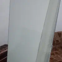 اینه قدی و مانکن