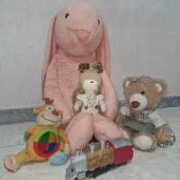 عروسک ها یکجا با هم نو نو