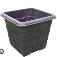 گلدان  پلاستکی مشکی