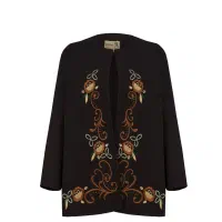 مقدار زیادی لباس