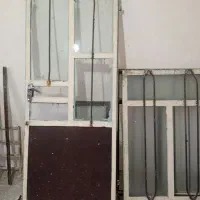 دو عدد پنجره و یک عدد درب ورودی حال|مصالح و تجهیزات ساختمان|خرم‌آباد, |دیوار