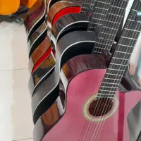 گیتار دیاموند الماس نشان